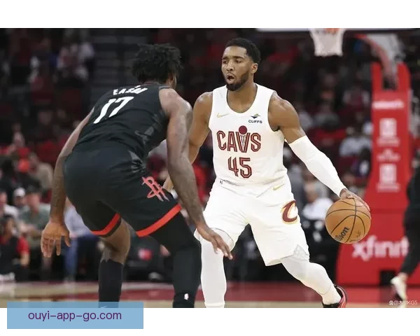 被NBA选中二十年后，他重返赛场再现传奇风采